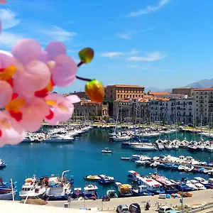 Pensión Kasa Kala, Palermo
