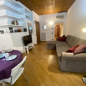 Sweet Laurina Apartment