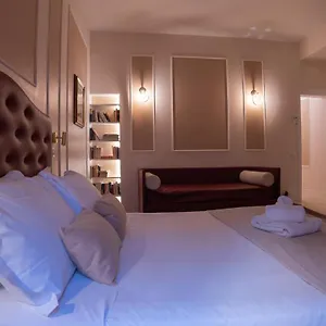 Sistina Apartment
